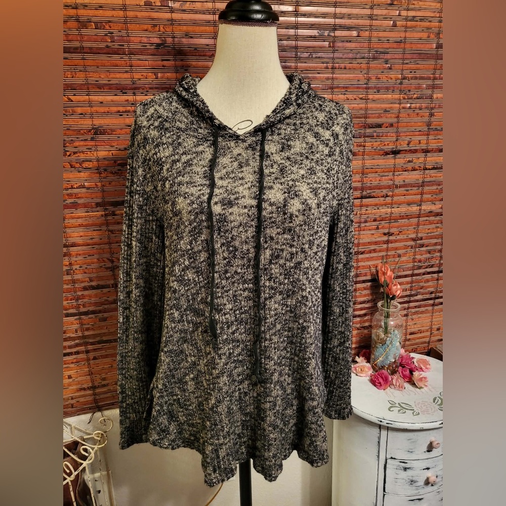 SJS Black and Gray Knit Sweater - Picture 1 of 4